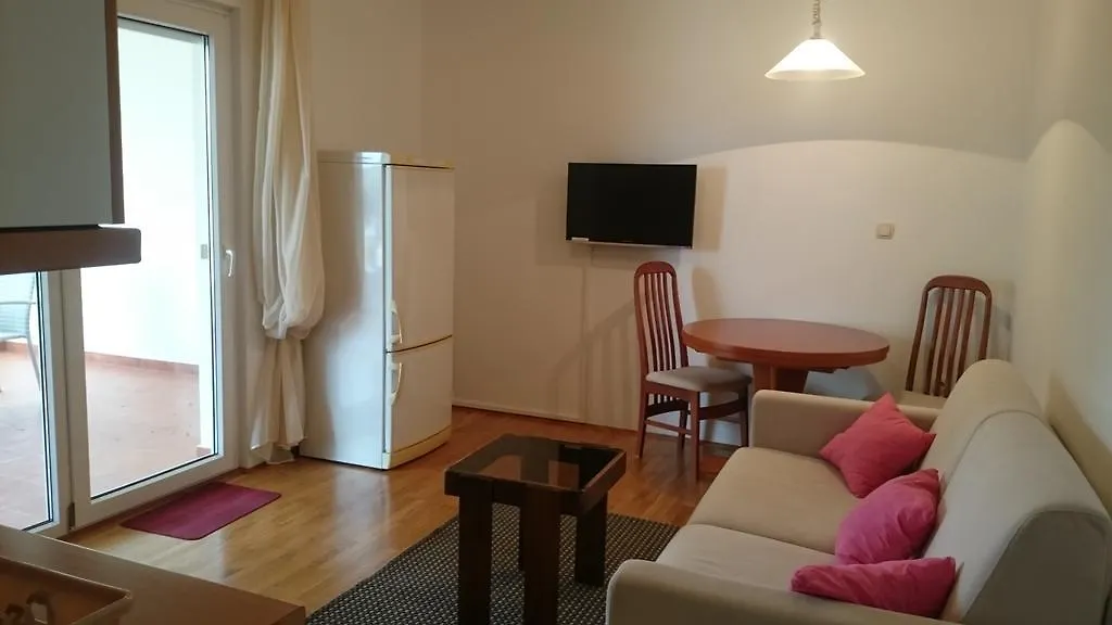 Apartment Villa Fontana Sukosan
